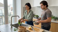 Espinafres e pesticidas: o que dizem os rankings — e como reduzir a exposição em casa